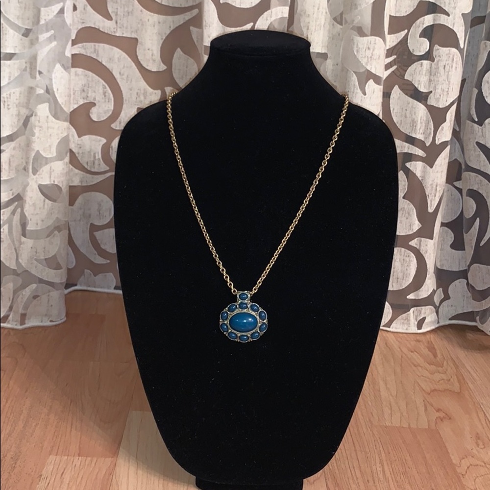 Pendant necklace